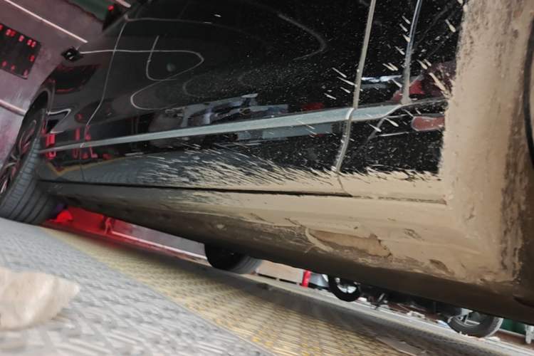 Used Denza N7 2024 702 Smart Drive Pro Edition Right Side Sill