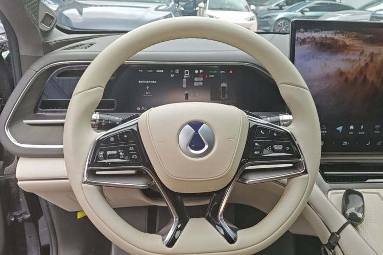 Used Denza N7 2024 630 All-Wheel Drive Intelligent Driving Max Edition Steering Wheel