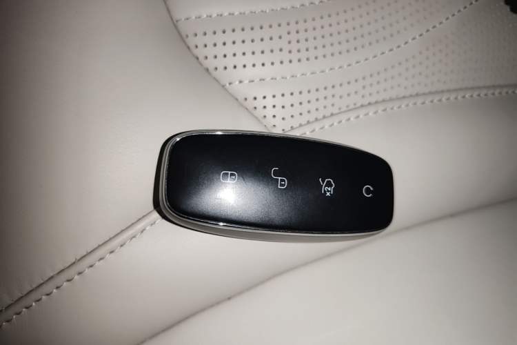 Used Denza N7 2024 702 Smart Drive Pro Edition Vehicle Key