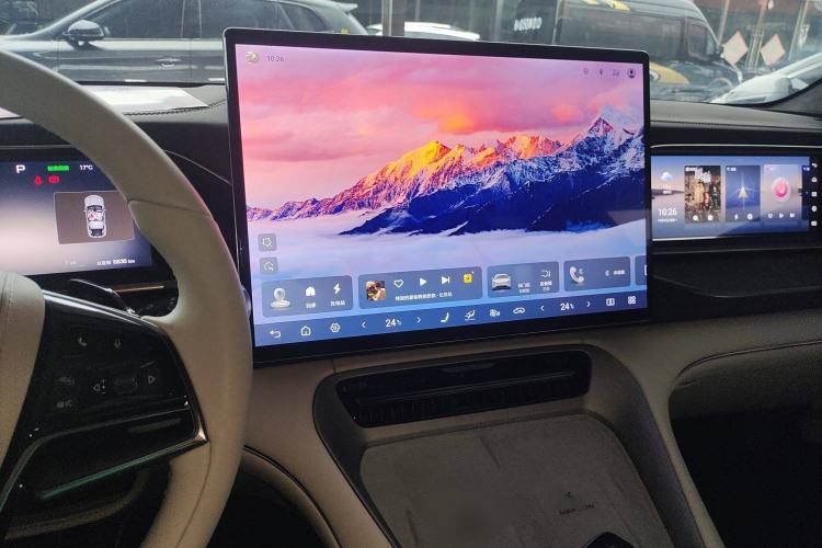 Used Denza N7 2024 630 All-Wheel Drive Intelligent Driving Max Edition Audio And AC Panel