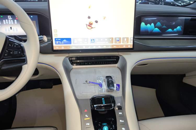Used Denza N7 2024 630 All-Wheel Drive Intelligent Driving Max Edition Audio And AC Panel