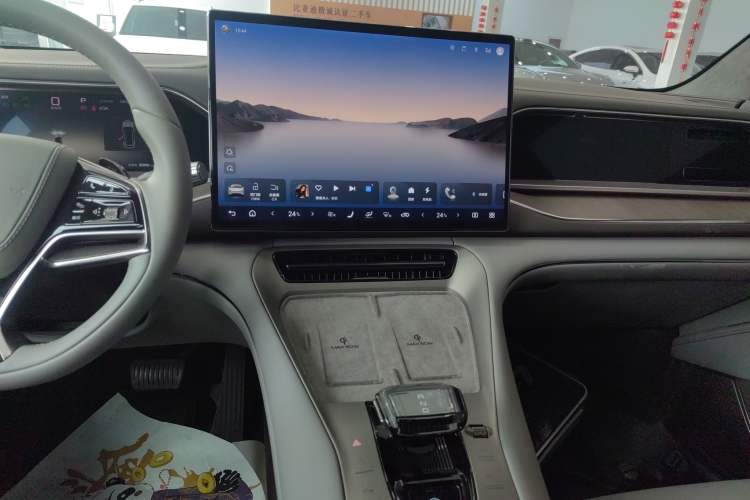 Used Denza N7 2024 630 All-Wheel Drive Intelligent Driving Max Edition Audio And AC Panel