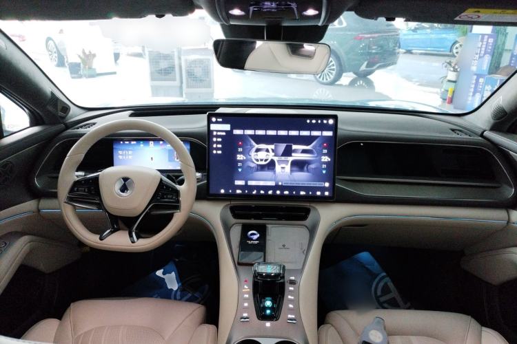 Used Denza N7 2024 630 All-Wheel Drive Intelligent Driving Max Edition Center Console