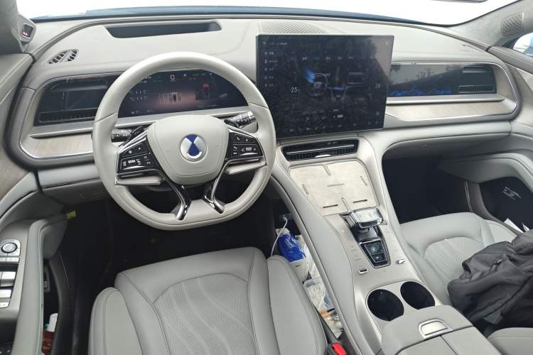 Used Denza N7 2024 630 All-Wheel Drive Intelligent Driving Max Edition Center Console