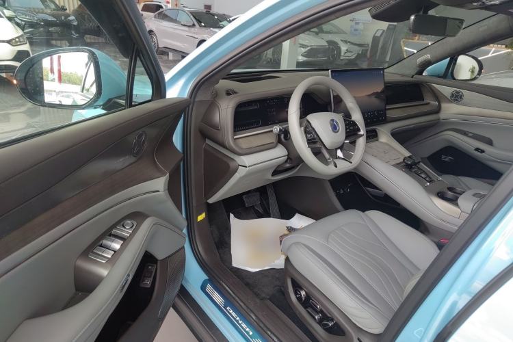 Used Denza N7 2024 630 All-Wheel Drive Intelligent Driving Max Edition Driver Seat