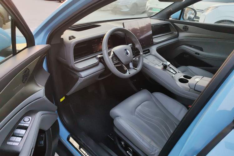 Used Denza N7 2024 630 All-Wheel Drive Intelligent Driving Ultra Version Driver Seat