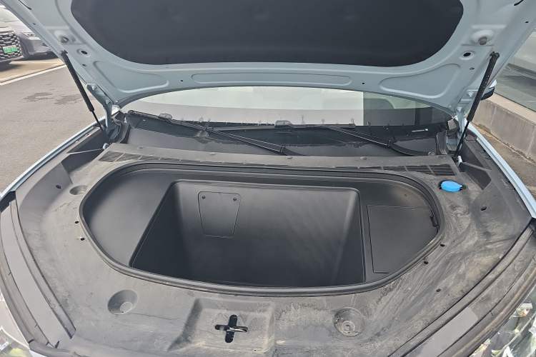 Used Denza N7 2024 630 All-Wheel Drive Intelligent Driving Ultra Version Engine Bay