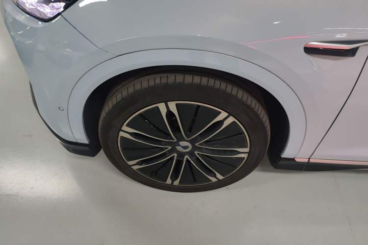 Used Denza N7 2024 630 All-Wheel Drive Intelligent Driving Max Edition Exterior 4