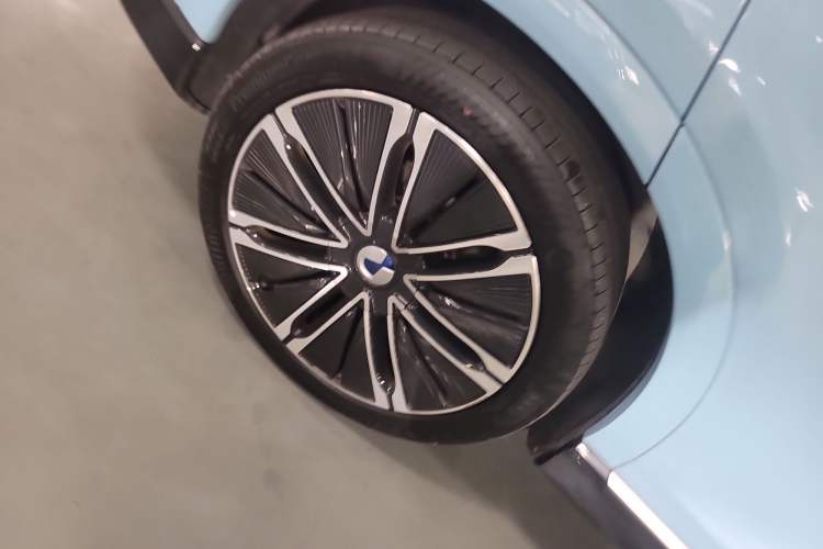 Used Denza N7 2024 630 All-Wheel Drive Intelligent Driving Max Edition Exterior 8