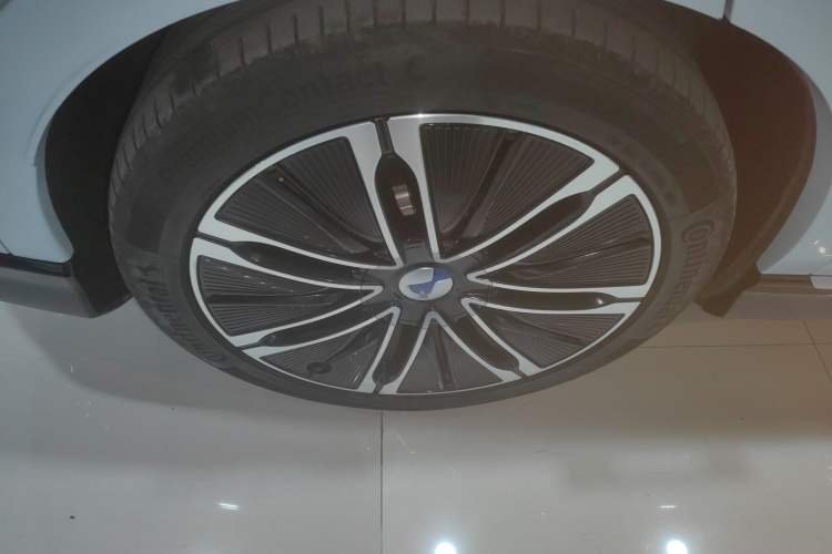 Used Denza N7 2024 630 All-Wheel Drive Intelligent Driving Max Edition Exterior 8