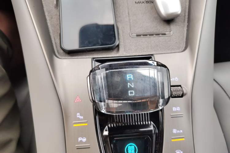 Used Denza N7 2024 630 All-Wheel Drive Intelligent Driving Ultra Version Gear Lever