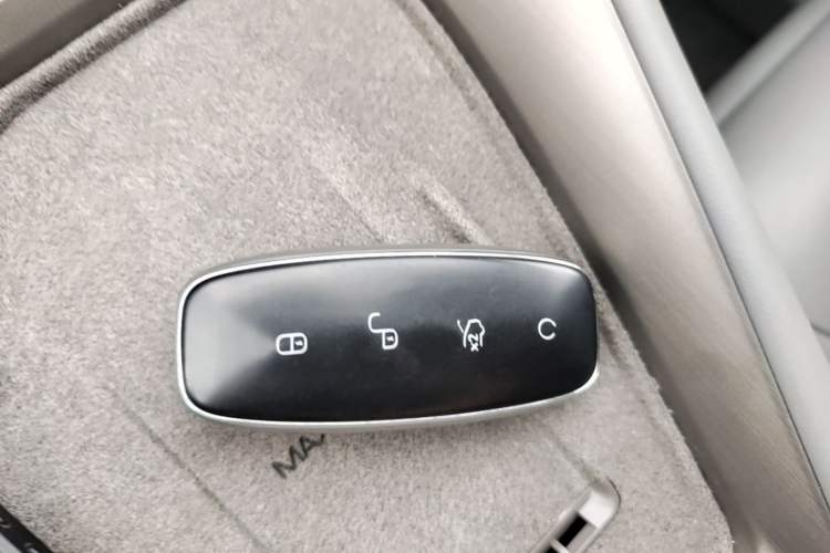 Used Denza N7 2024 630 All-Wheel Drive Intelligent Driving Ultra Version Interior 1