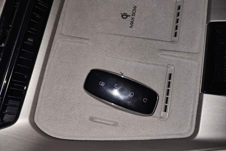 Used Denza N7 2024 630 All-Wheel Drive Intelligent Driving Ultra Version Interior 1