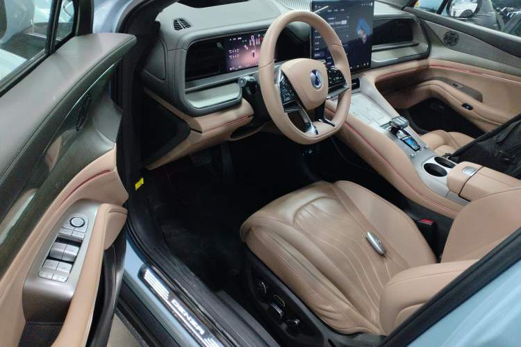 Used Denza N7 2024 630 All-Wheel Drive Intelligent Driving Max Edition Interior 3