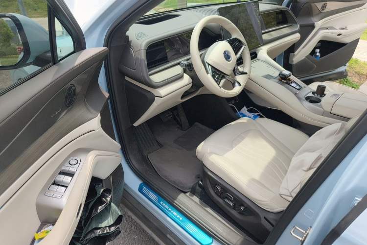 Used Denza N7 2024 630 All-Wheel Drive Intelligent Driving Max Edition Interior 3