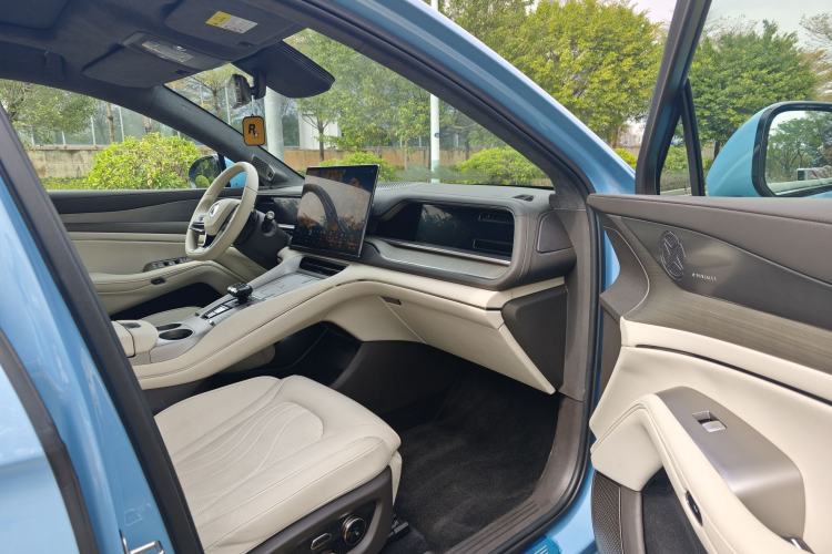 Used Denza N7 2024 630 All-Wheel Drive Intelligent Driving Max Edition Interior 6