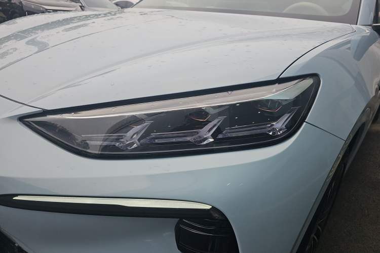 Used Denza N7 2024 630 All-Wheel Drive Intelligent Driving Ultra Version Left Front Headlight