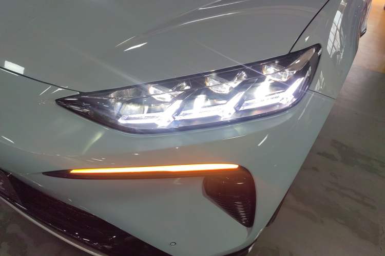 Used Denza N7 2024 630 All-Wheel Drive Intelligent Driving Max Edition Left Front Headlight