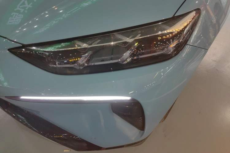 Used Denza N7 2024 630 All-Wheel Drive Intelligent Driving Max Edition Left Front Headlight