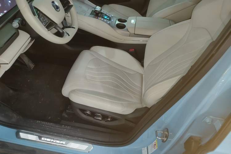 Used Denza N7 2024 630 All-Wheel Drive Intelligent Driving Max Edition Left Front Seat
