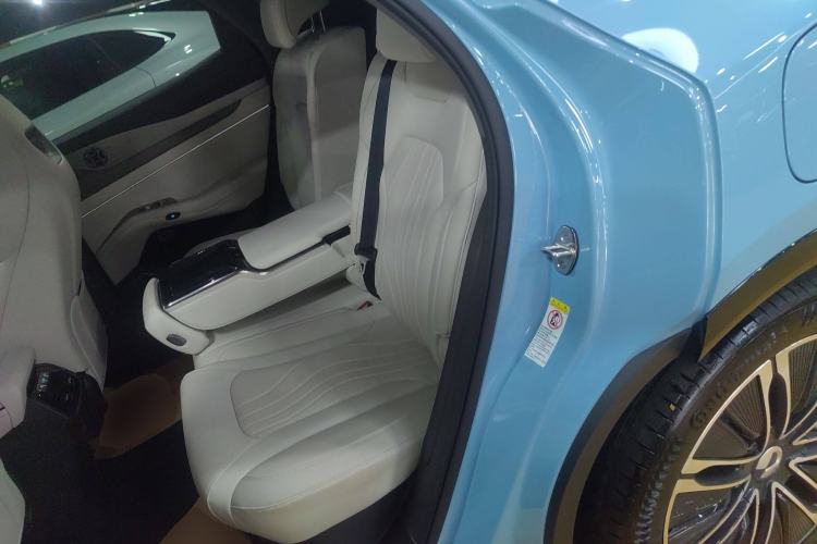 Used Denza N7 2024 630 All-Wheel Drive Intelligent Driving Ultra Version Left Rear Seat