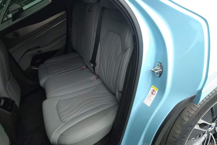 Used Denza N7 2024 630 All-Wheel Drive Intelligent Driving Max Edition Left Rear Seat