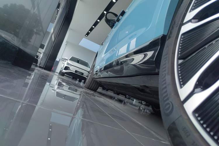 Used Denza N7 2024 630 All-Wheel Drive Intelligent Driving Max Edition Left Side Sill