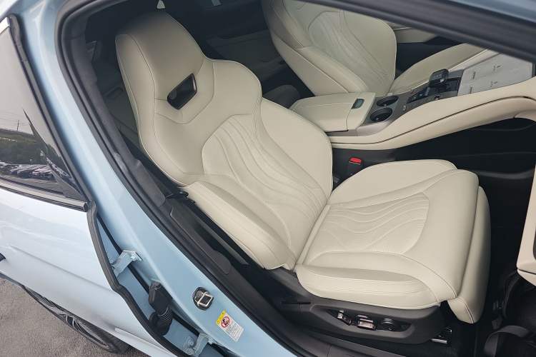 Used Denza N7 2024 630 All-Wheel Drive Intelligent Driving Ultra Version Right Front Seat