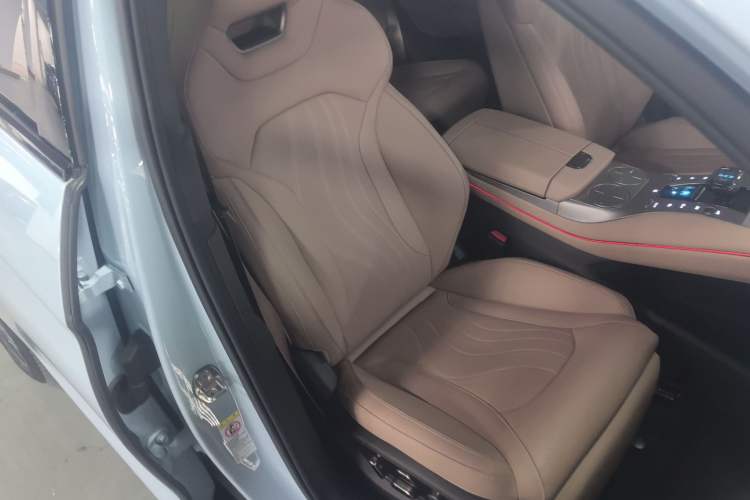 Used Denza N7 2024 630 All-Wheel Drive Intelligent Driving Max Edition Right Front Seat