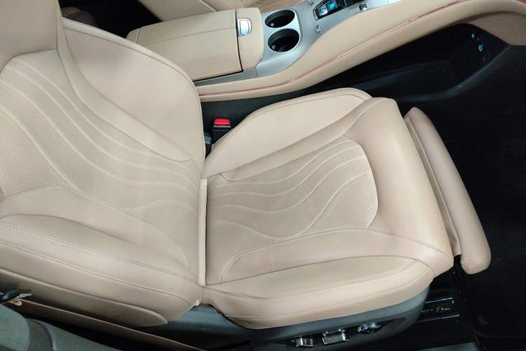 Used Denza N7 2024 630 All-Wheel Drive Intelligent Driving Max Edition Right Front Seat