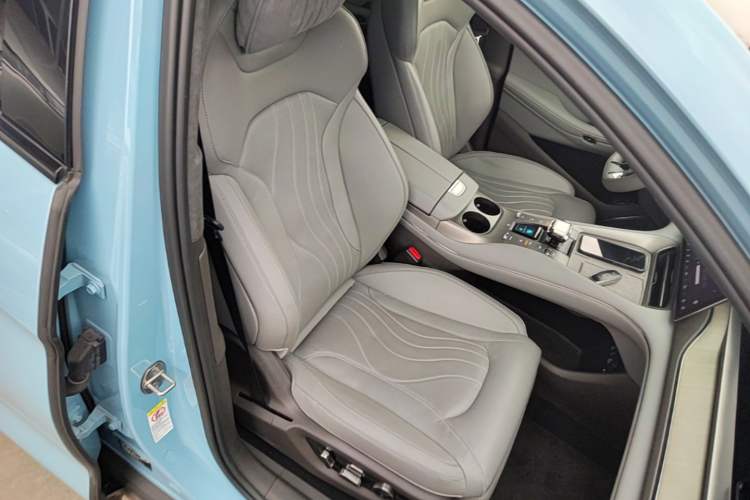 Used Denza N7 2024 630 All-Wheel Drive Intelligent Driving Ultra Version Right Front Seat