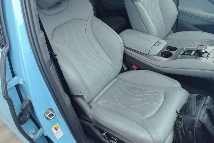 Used Denza N7 2024 630 All-Wheel Drive Intelligent Driving Max Edition Right Front Seat