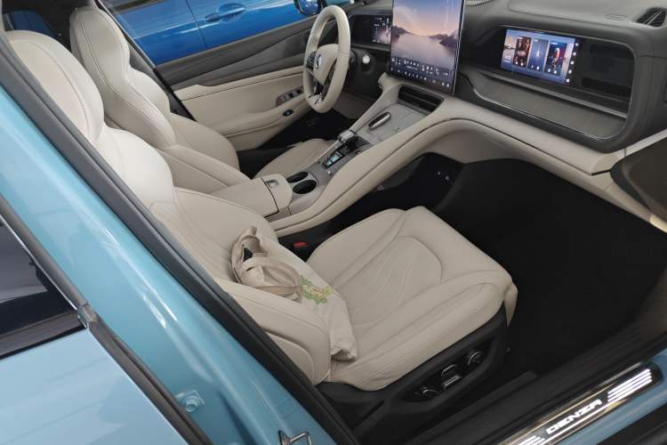 Used Denza N7 2024 630 All-Wheel Drive Intelligent Driving Ultra Version Right Front Seat