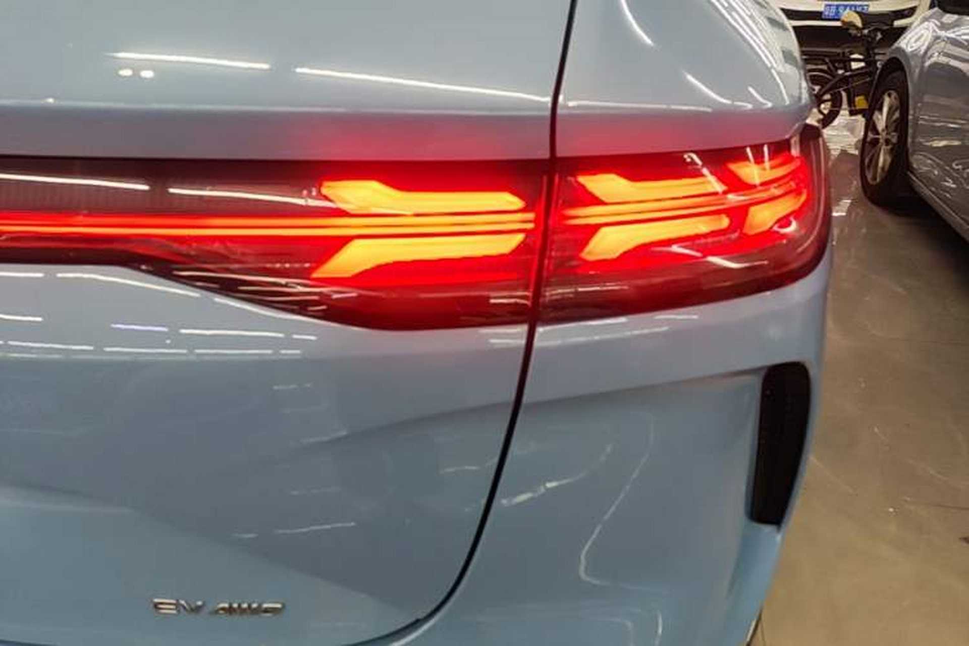 Used Denza N7 2024 630 All-Wheel Drive Intelligent Driving Max Edition Right Rear Taillight