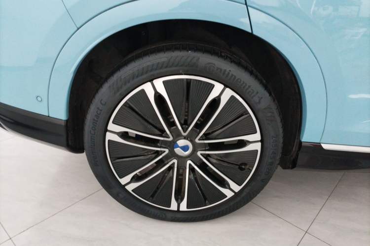 Used Denza N7 2024 630 All-Wheel Drive Intelligent Driving Max Edition Right Rear Wheel Hub