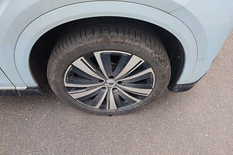 Used Denza N7 2024 702 Smart Drive Pro Edition Right Rear Wheel Hub