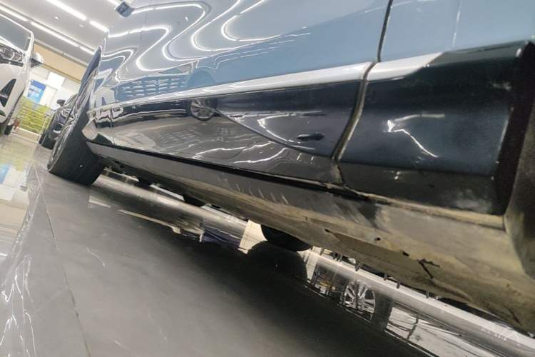 Used Denza N7 2024 630 All-Wheel Drive Intelligent Driving Max Edition Right Side Sill