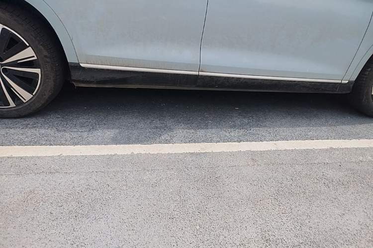 Used Denza N7 2024 702 Smart Drive Pro Edition Right Side Sill