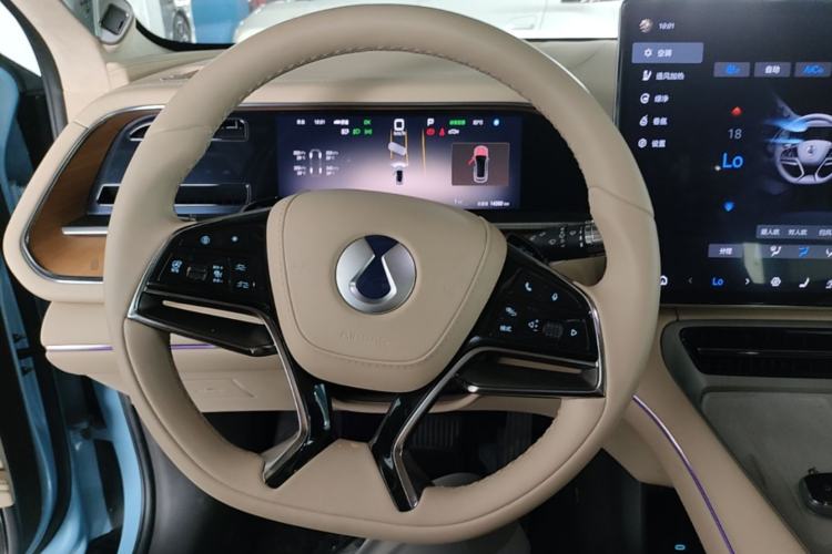 Used Denza N7 2024 630 All-Wheel Drive Intelligent Driving Max Edition Steering Wheel