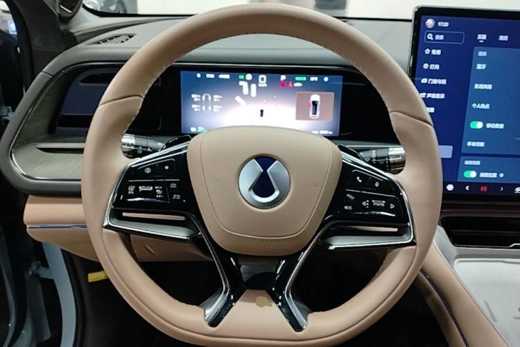 Used Denza N7 2024 630 All-Wheel Drive Intelligent Driving Max Edition Steering Wheel