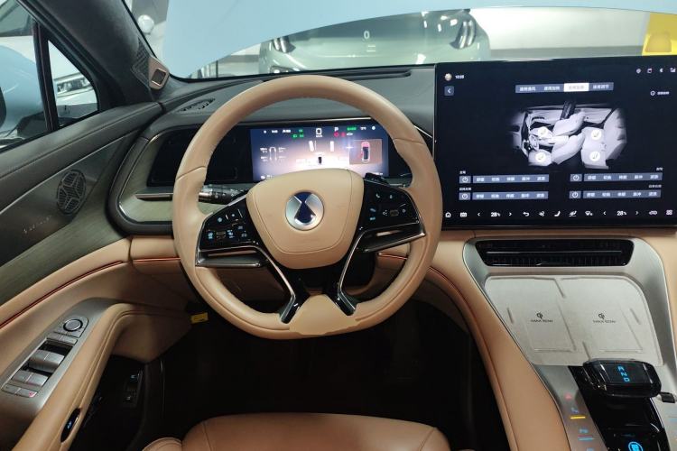 Used Denza N7 2024 630 All-Wheel Drive Intelligent Driving Max Edition Steering Wheel