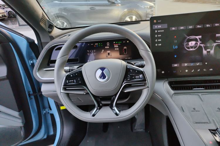 Used Denza N7 2024 630 All-Wheel Drive Intelligent Driving Ultra Version Steering Wheel