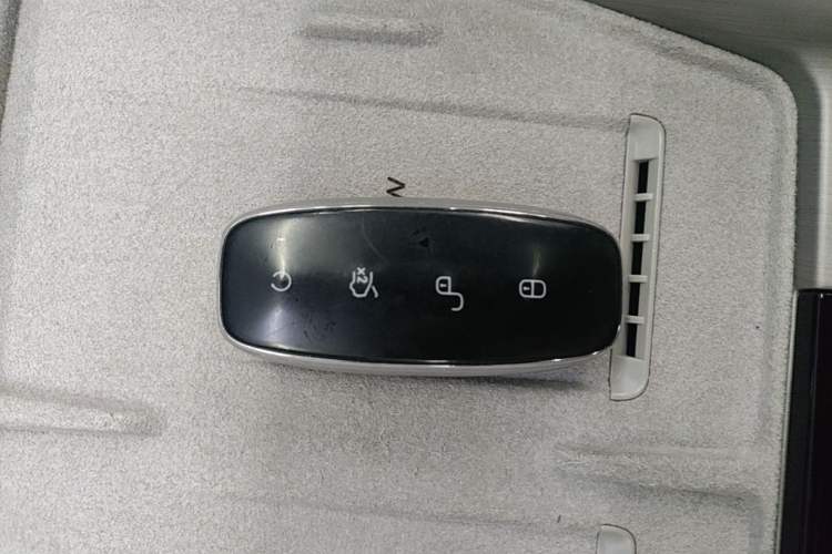Used Denza N7 2024 630 All-Wheel Drive Intelligent Driving Max Edition Vehicle Key