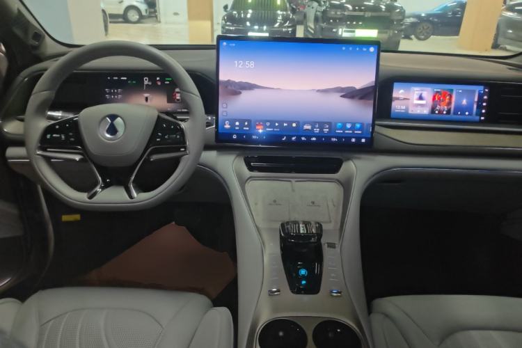 Used Denza N7 2024 630 All-Wheel Drive Intelligent Driving Max Edition Center Console