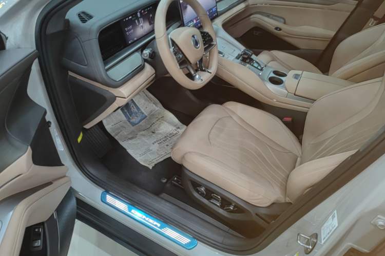 Used Denza N7 2024 630 All-Wheel Drive Intelligent Driving Max Edition Driver Seat