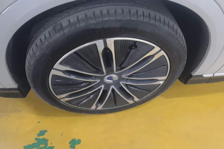 Used Denza N7 2024 630 All-Wheel Drive Intelligent Driving Max Edition Exterior 4