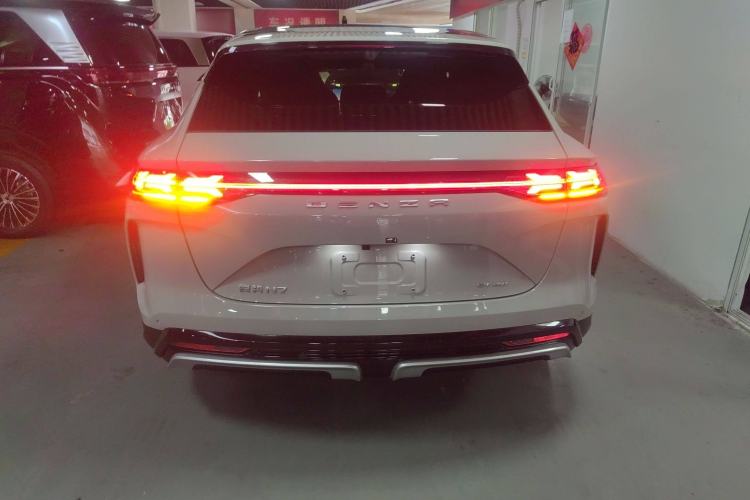Used Denza N7 2024 630 All-Wheel Drive Intelligent Driving Max Edition Exterior 4