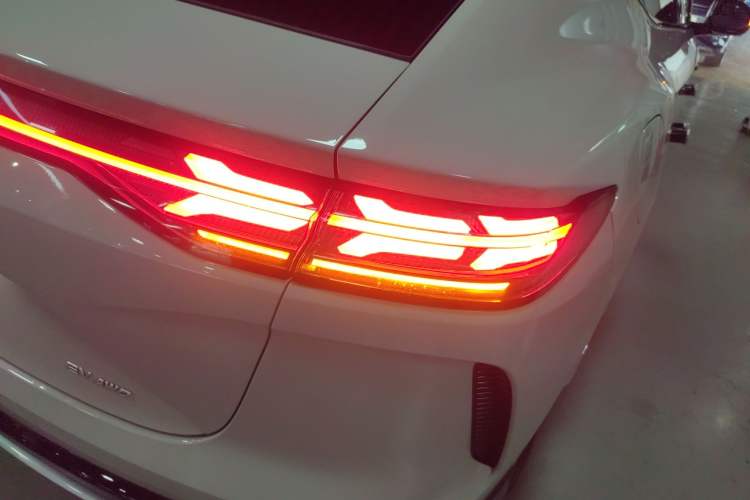 Used Denza N7 2024 630 All-Wheel Drive Intelligent Driving Max Edition Exterior 6