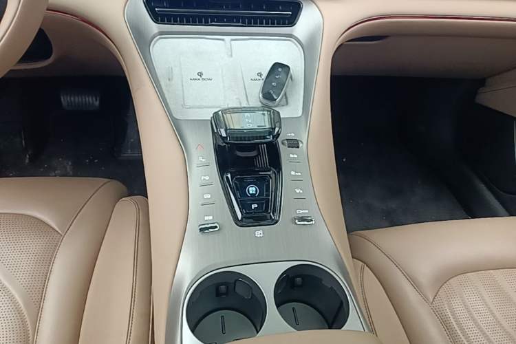 Used Denza N7 2024 630 All-Wheel Drive Intelligent Driving Max Edition Gear Lever