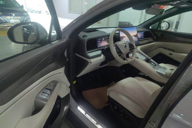 Used Denza N7 2024 630 All-Wheel Drive Intelligent Driving Max Edition Interior 3
